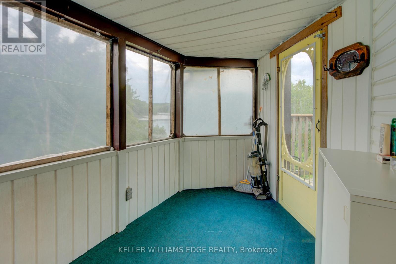 Detached at 1180 GUIGUE ROAD, Frontenac