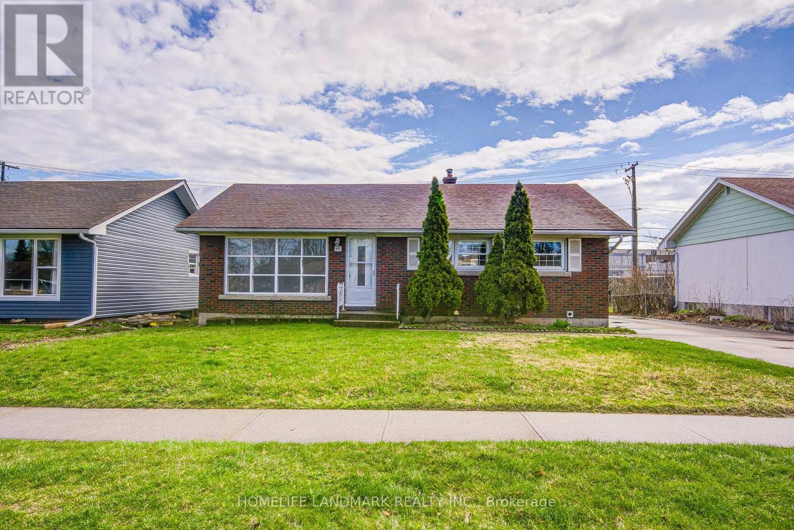Detached at 95 JACOBSON AVENUE, St. Catharines (Glendale/Glenridge)