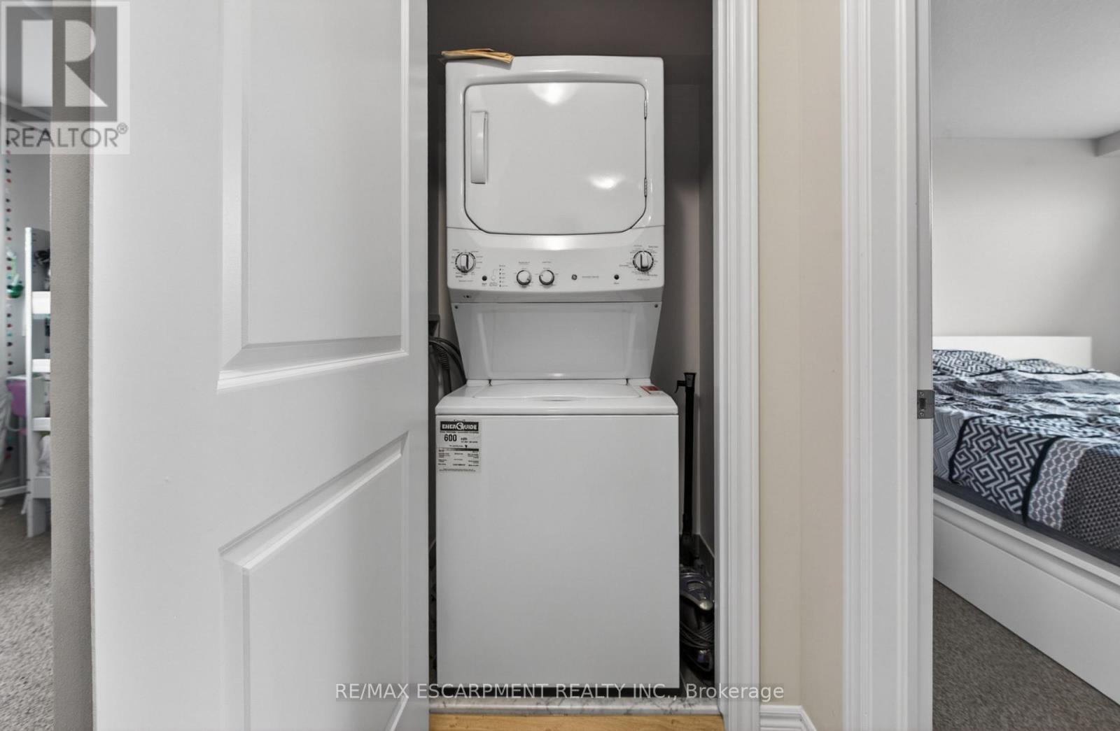 Townhouse at 13 - 19 PICARDY DRIVE, Hamilton