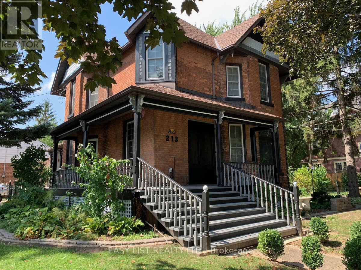 Detached at 213 VIDAL STREET S, Sarnia