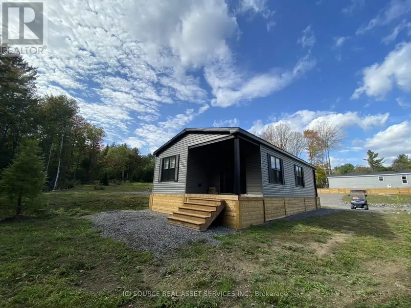 Detached at LKR059 - 1047 BONNIE LAKE CAMP ROAD, Bracebridge