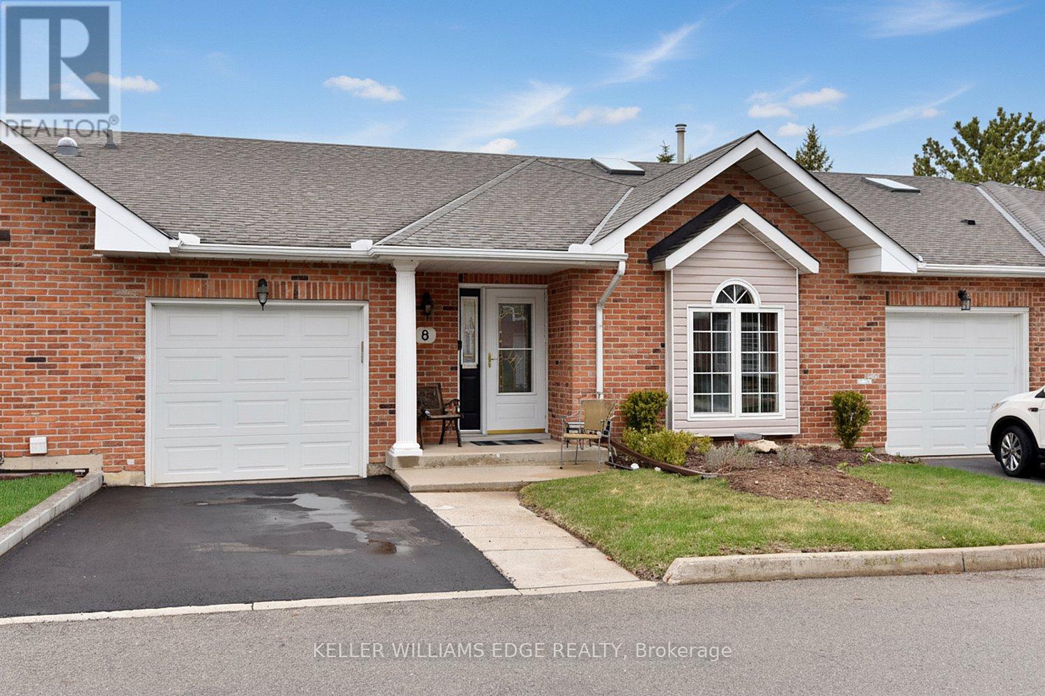 Townhouse at 8 - 20 MEADOWLANDS BOULEVARD, Hamilton (Meadowlands)