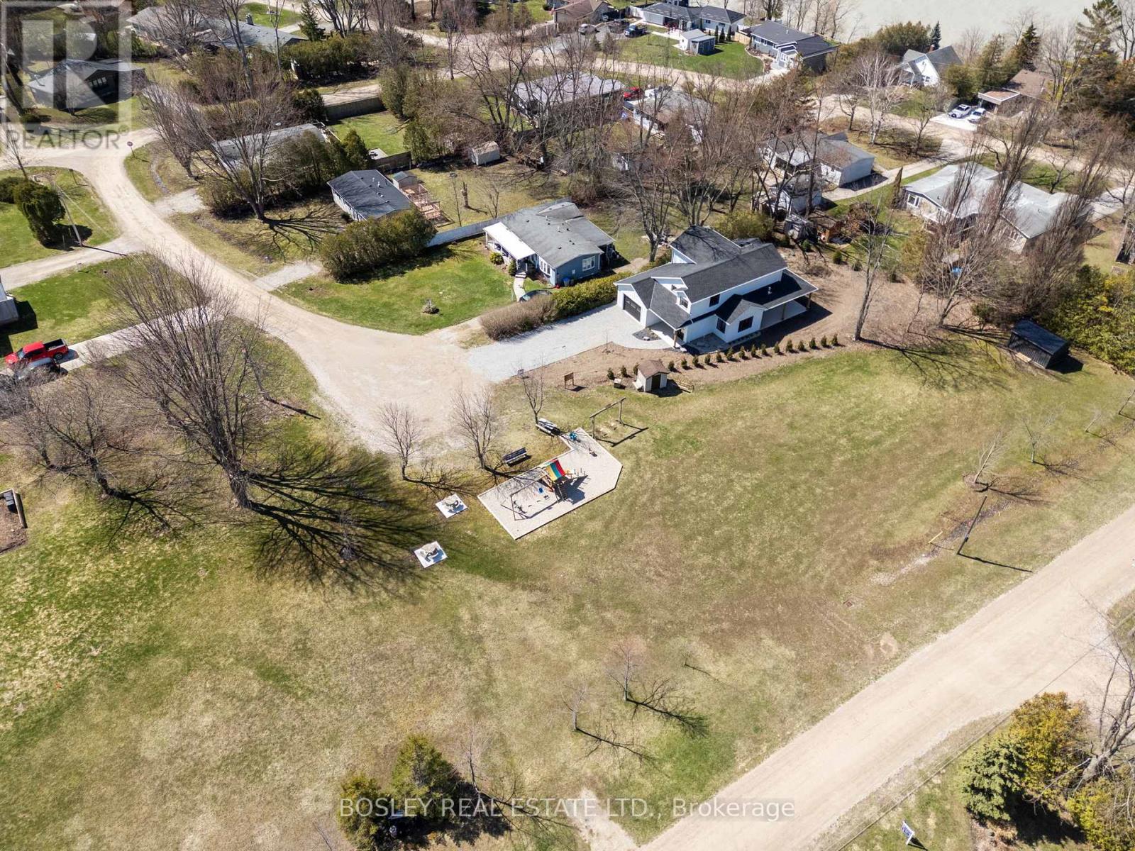 Detached at 72571 DUCHESS CRESCENT, Bluewater