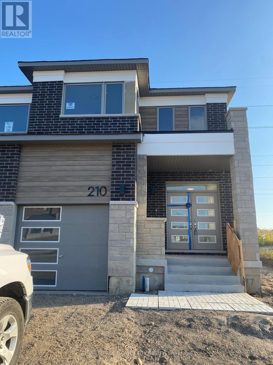 Townhouse at 210 HISTAND TRAIL, Kitchener