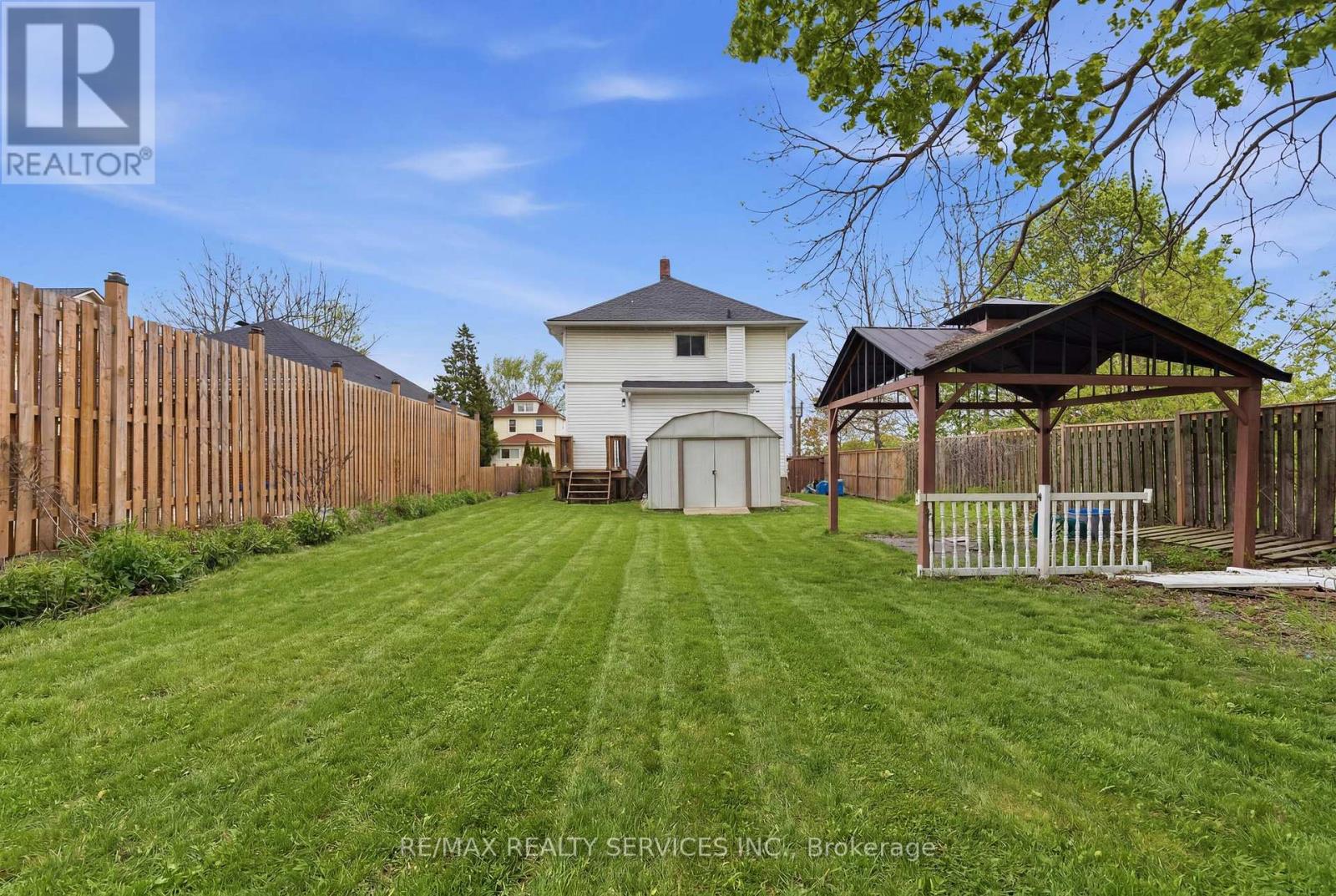 Detached at 5292 BRIDGE STREET, Niagara Falls