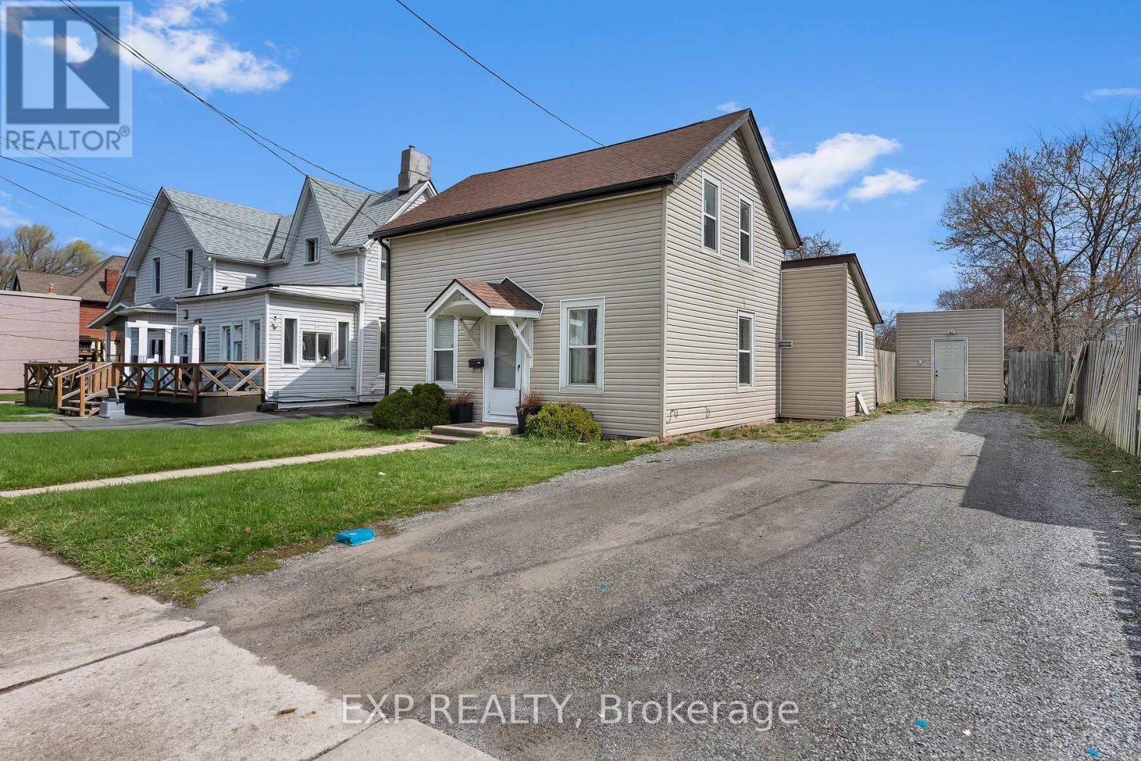 Detached at 146 OAKDALE AVENUE, St. Catharines (Oakdale)
