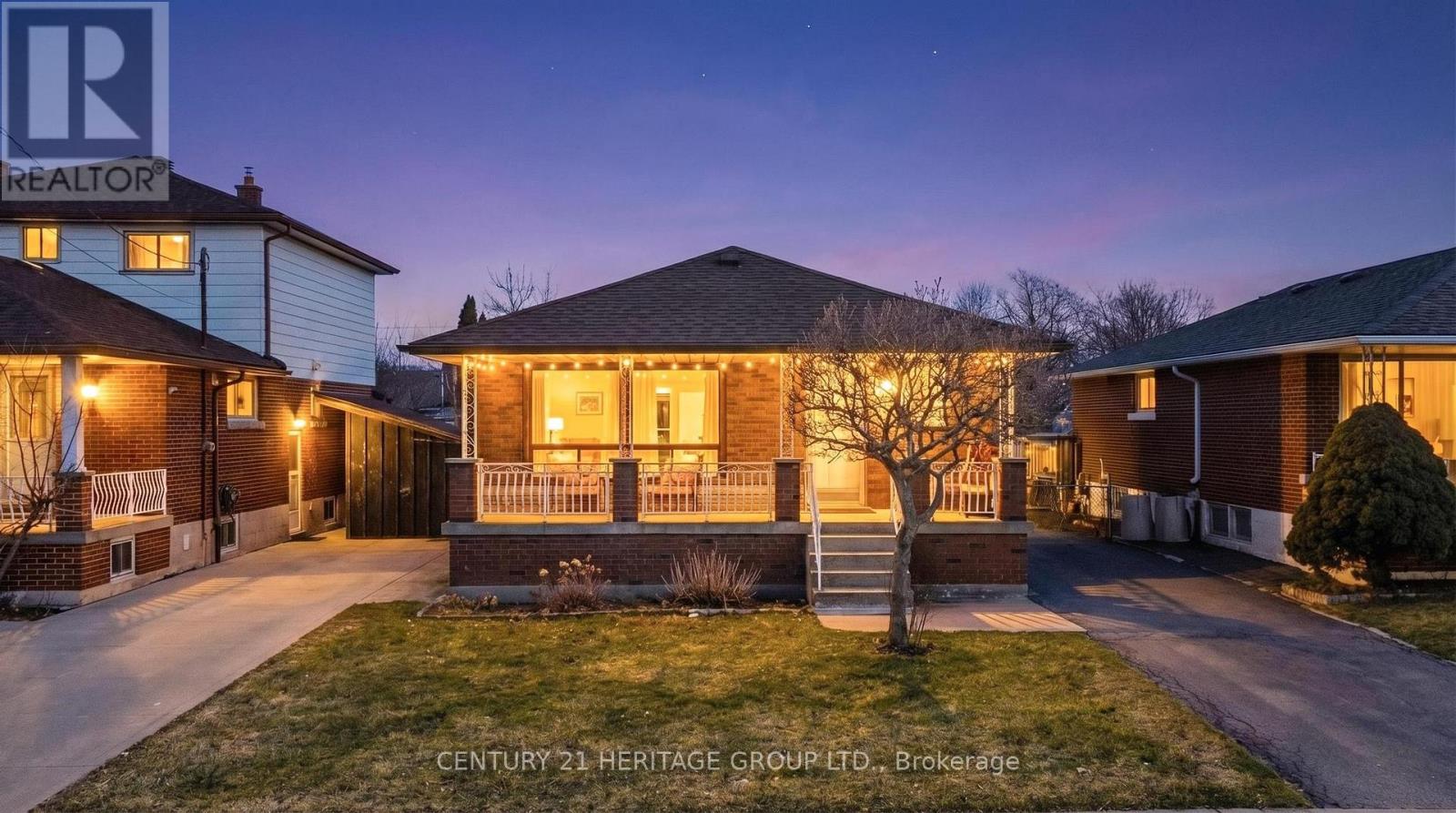 Detached at 31 TERRACE DRIVE, Hamilton (Balfour)