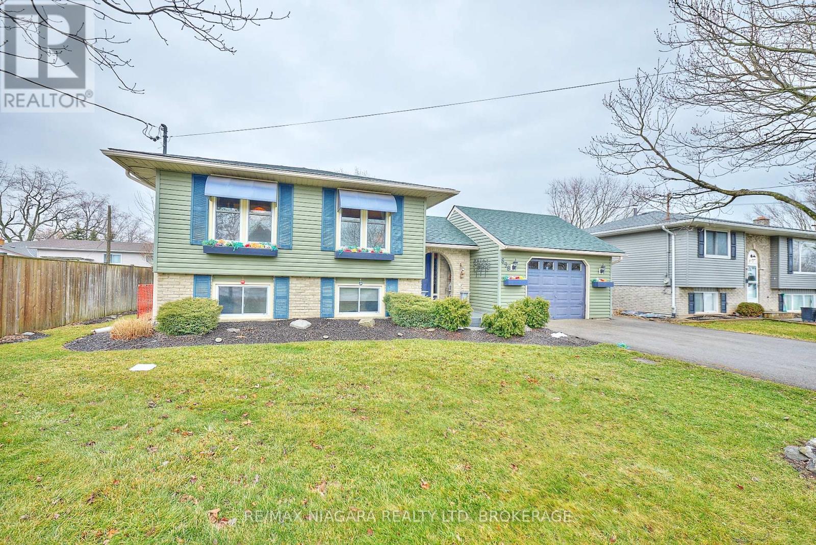 Detached at 698 BUFFALO ROAD, Fort Erie