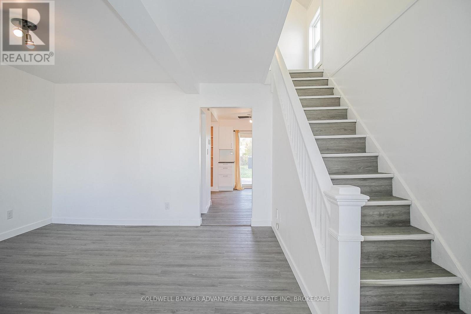 Detached at 215 BURGAR STREET, Welland