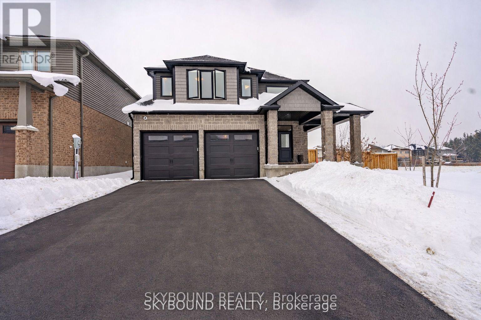 Detached at 1 TINDALL CRESCENT, East Luther Grand Valley