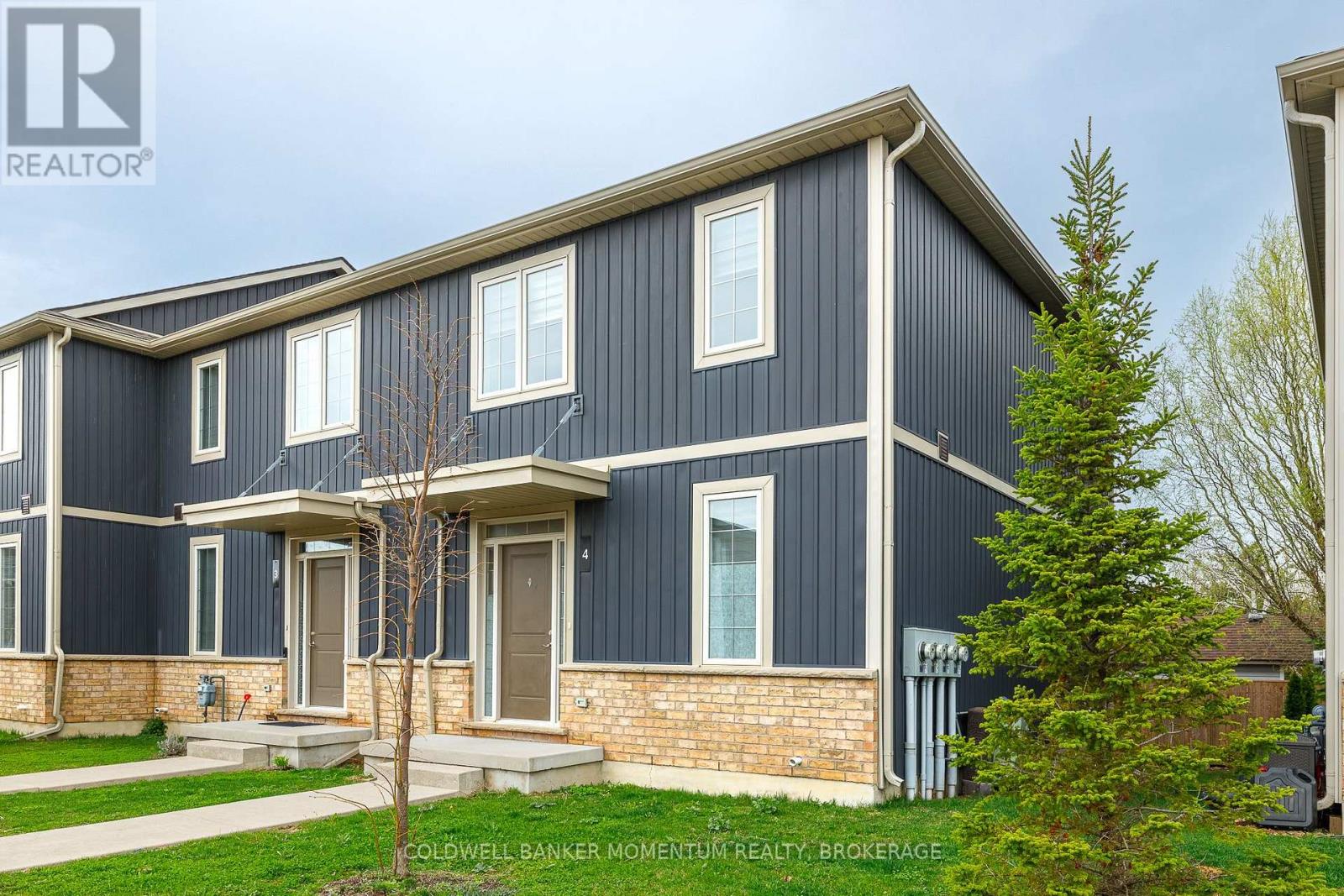 Townhouse at 4 - 18 CORBIN STREET, St. Catharines (Oakdale)