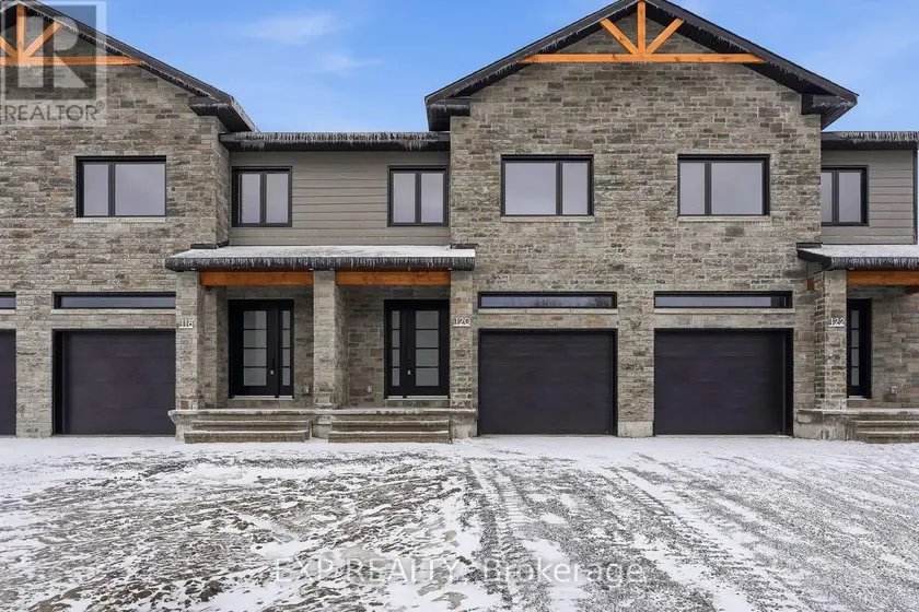 Townhouse at 117 LORIE STREET, The Nation