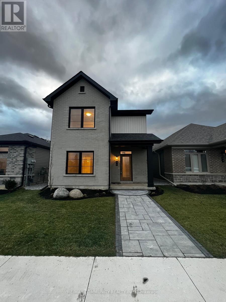 Detached at 96 RIVERSTONE WAY, Belleville (Thurlow Ward)