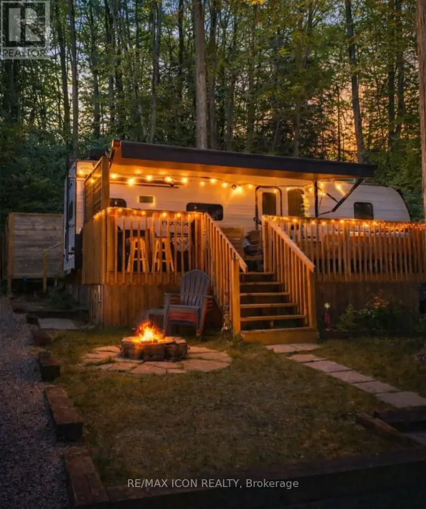 Detached at 276 - 76735 WILDWOOD LINE, Bluewater