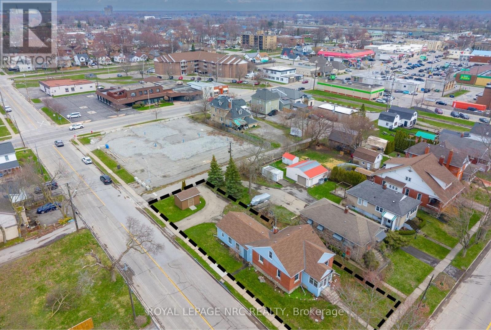 Detached at 197 CHARLOTTE STREET, Port Colborne (Sugarloaf)