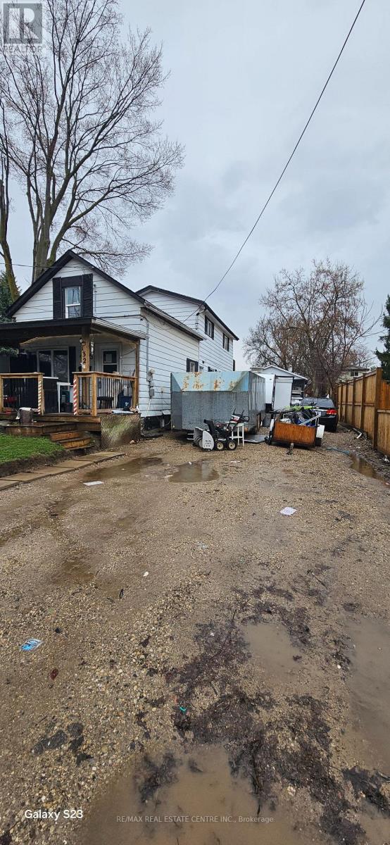 Detached at 132 BRIDGE STREET W, Waterloo