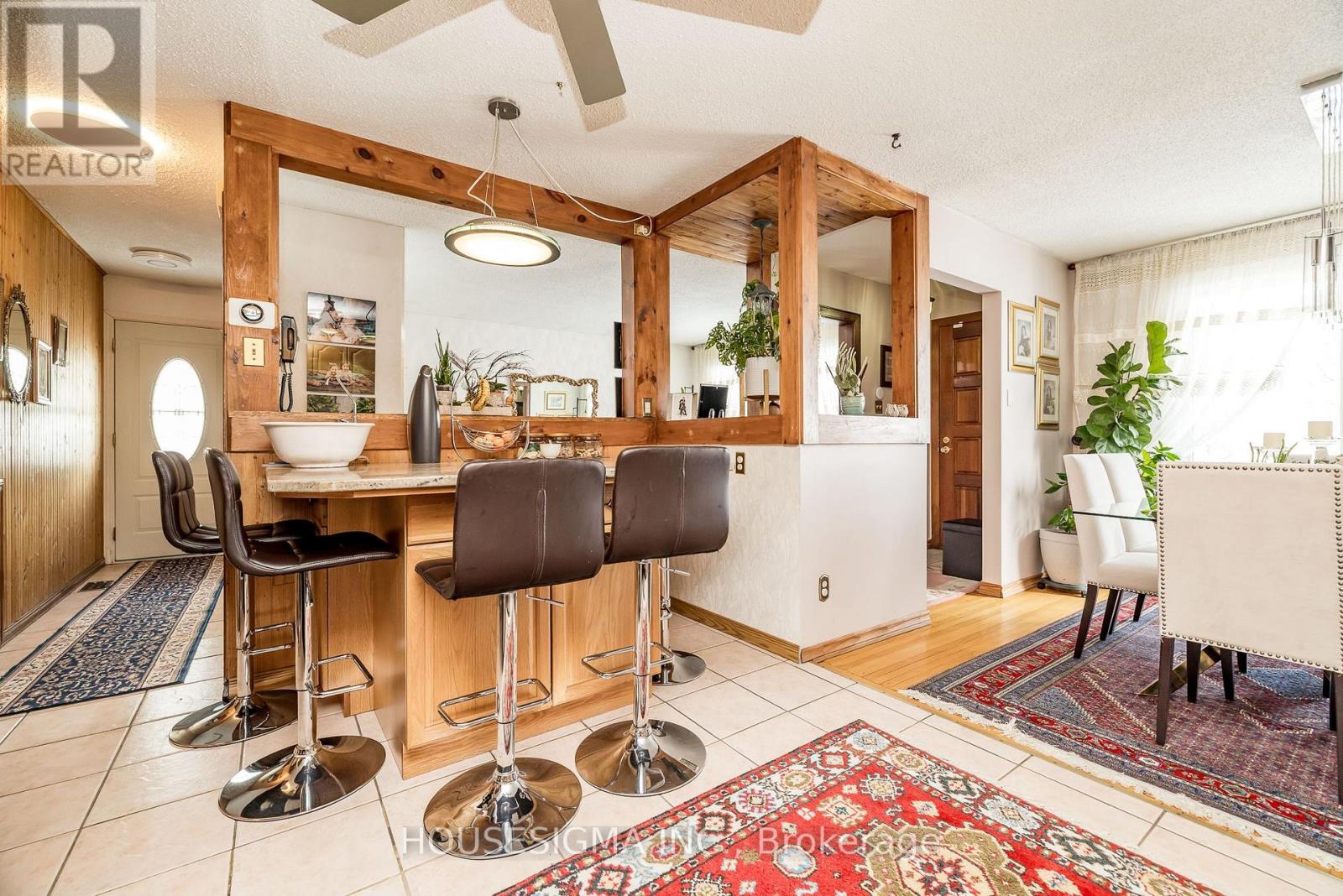 Semi-Detached/Link at 994 CHARLTON DRIVE, Ottawa