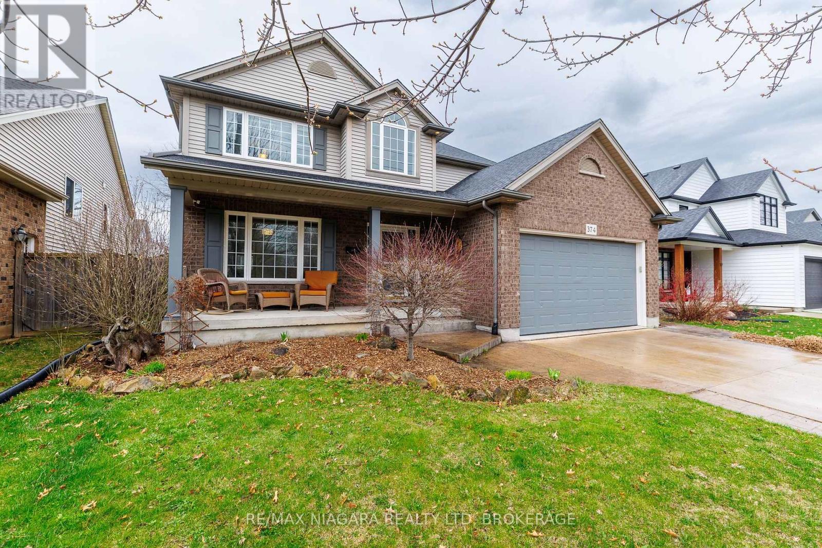 Detached at 374 PELHAM ROAD, St. Catharines (Rykert/Vansickle)