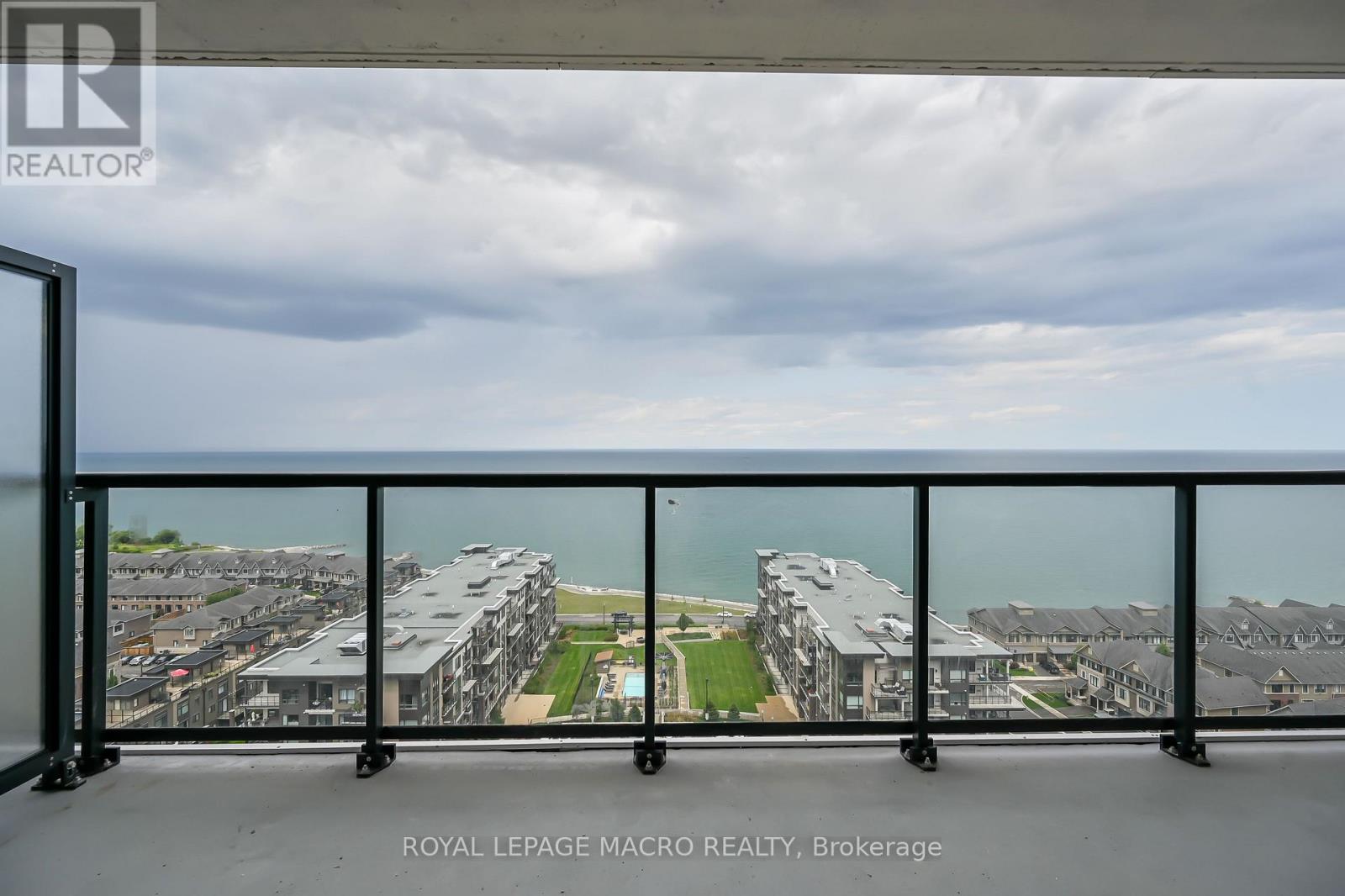 Apartment at 1607 - 385 WINSTON ROAD, Grimsby (Grimsby Beach)
