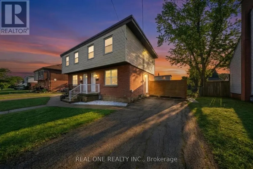 Semi-Detached/Link at 24 SUMACH STREET, Hamilton