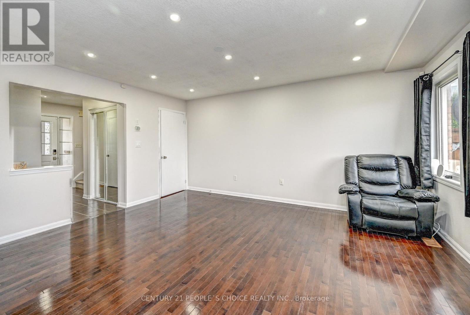 Townhouse at 2 - 71 GARTH MASSEY DRIVE, Cambridge
