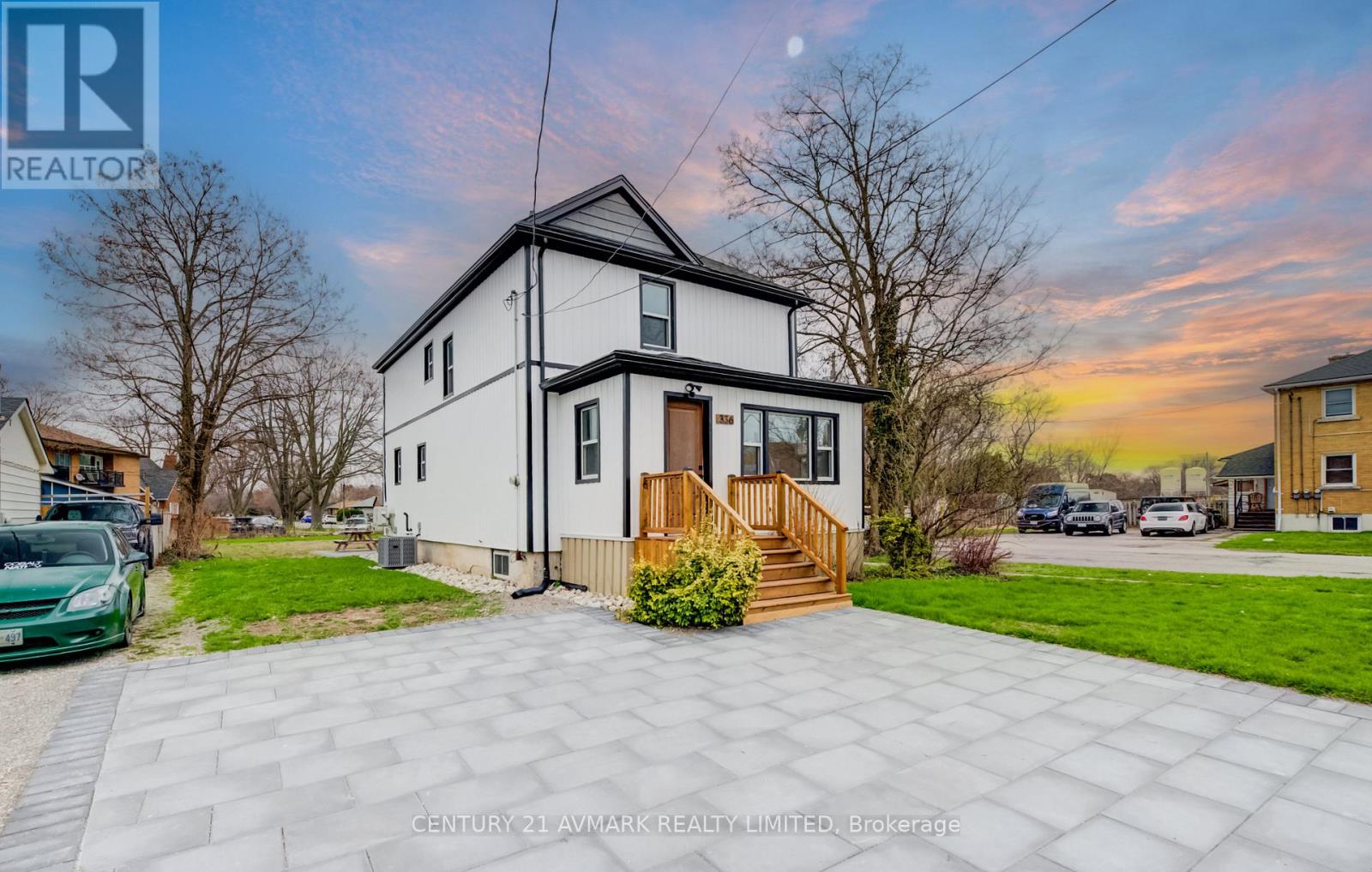 Detached at 336 GENEVA STREET, St. Catharines (Fairview)