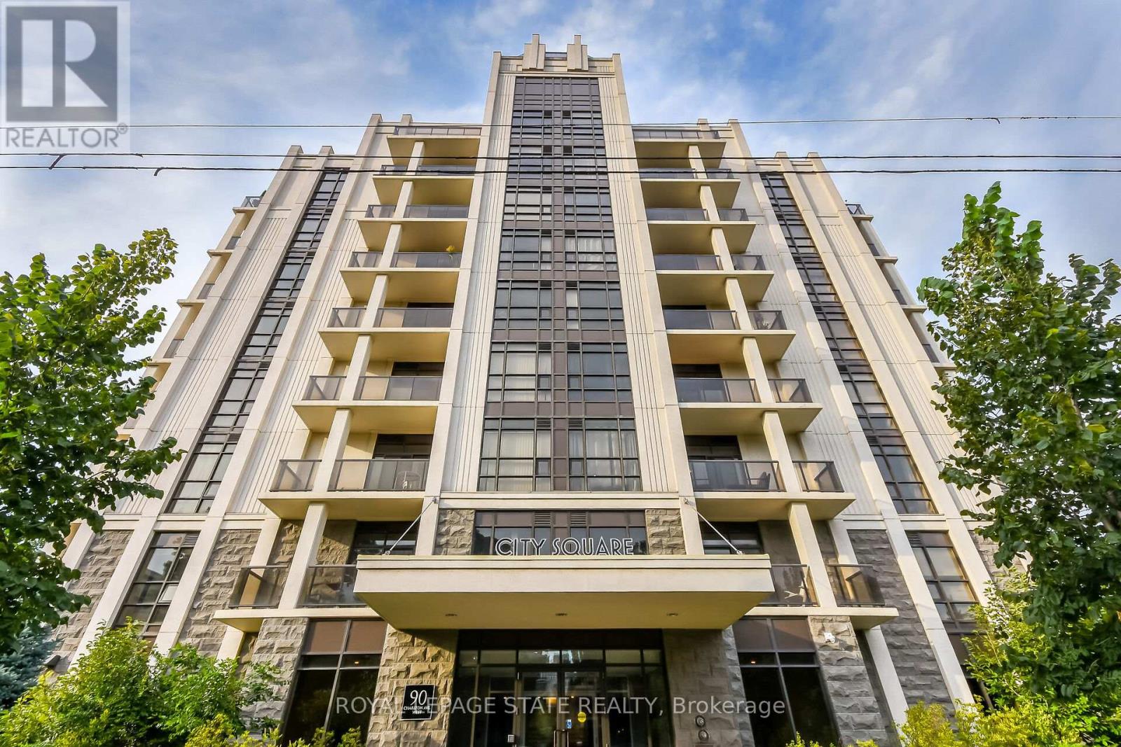 Apartment at 804 - 90 CHARLTON AVENUE W, Hamilton (Durand)
