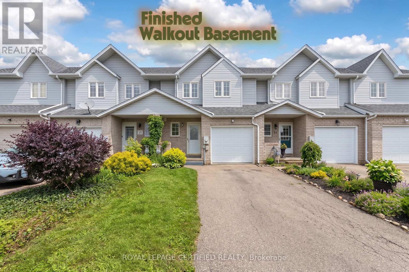 Townhouse at 22 GOLDEN TERRACE COURT, Kitchener