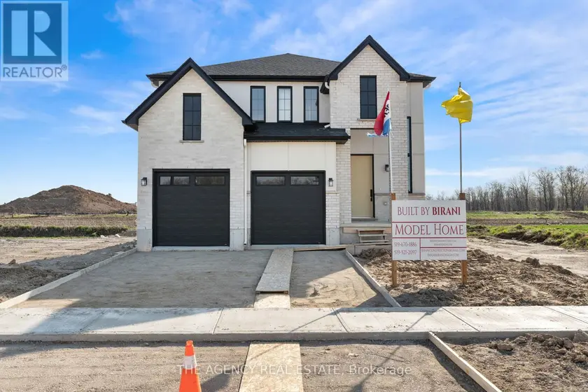 Detached at 3140 REGIMENT ROAD W, London South