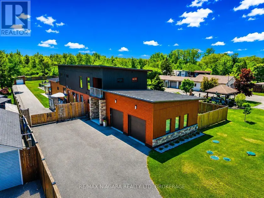 Detached at 1887 DOMINION ROAD, Fort Erie