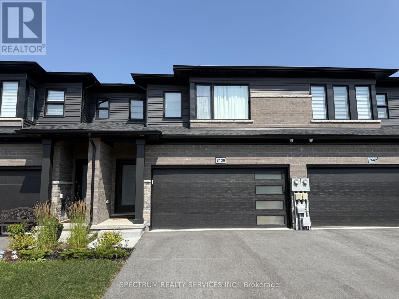 Townhouse at 7436 MATTEO DRIVE, Niagara Falls (Brown)