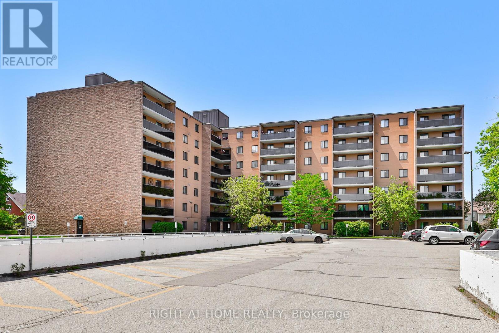 Apartment at 411 - 29 WEST AVENUE W, Kitchener