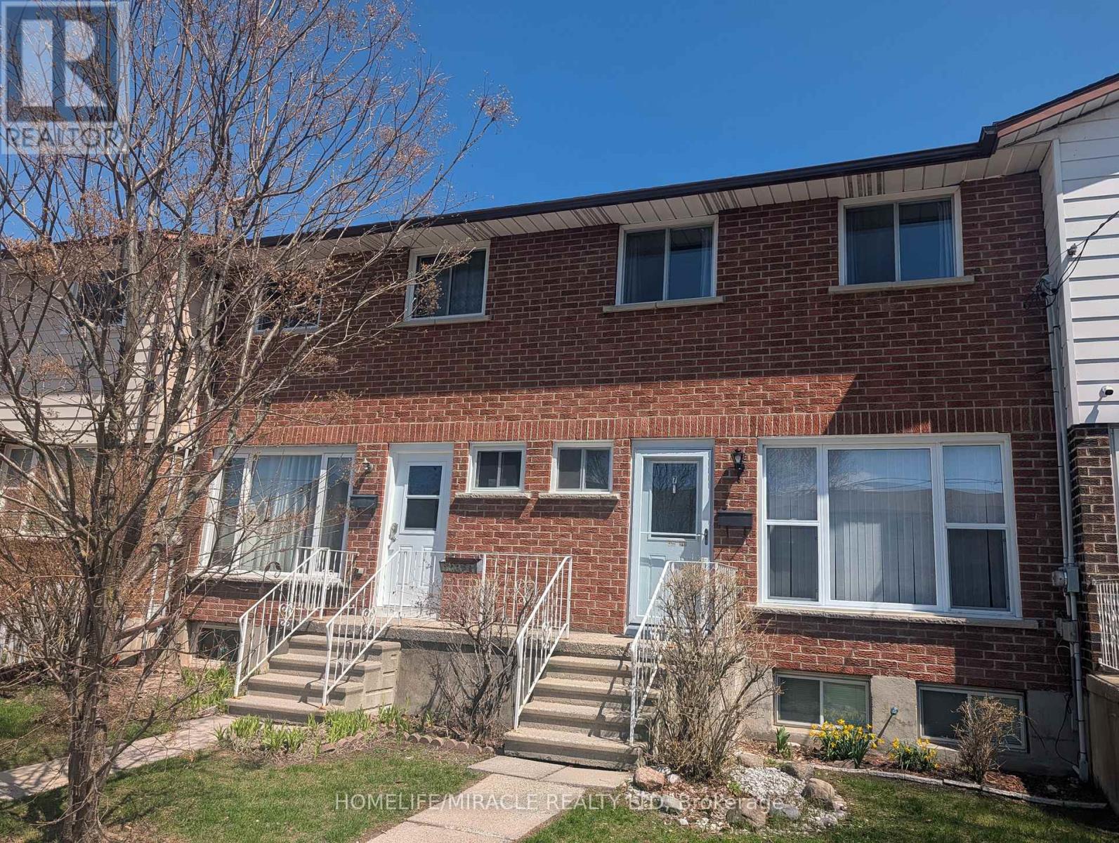 Townhouse at 7 - 27 ADDINGTON STREET, Loyalist (Amherstview)