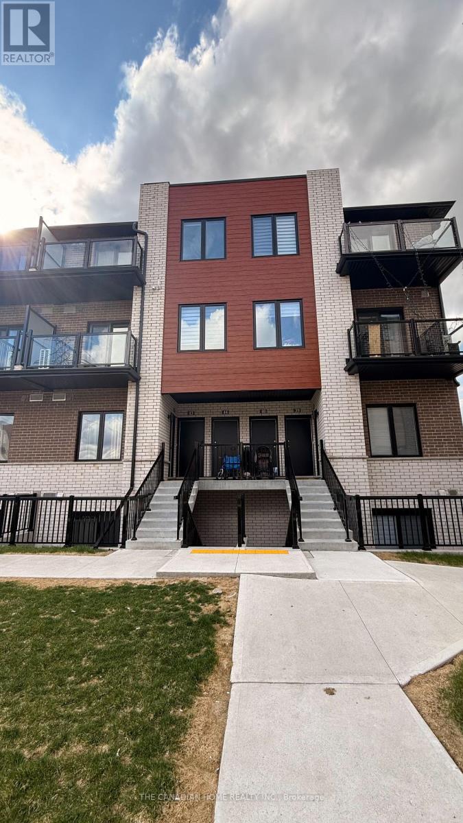 Townhouse at 44 - 10 S CREEK DRIVE, Kitchener