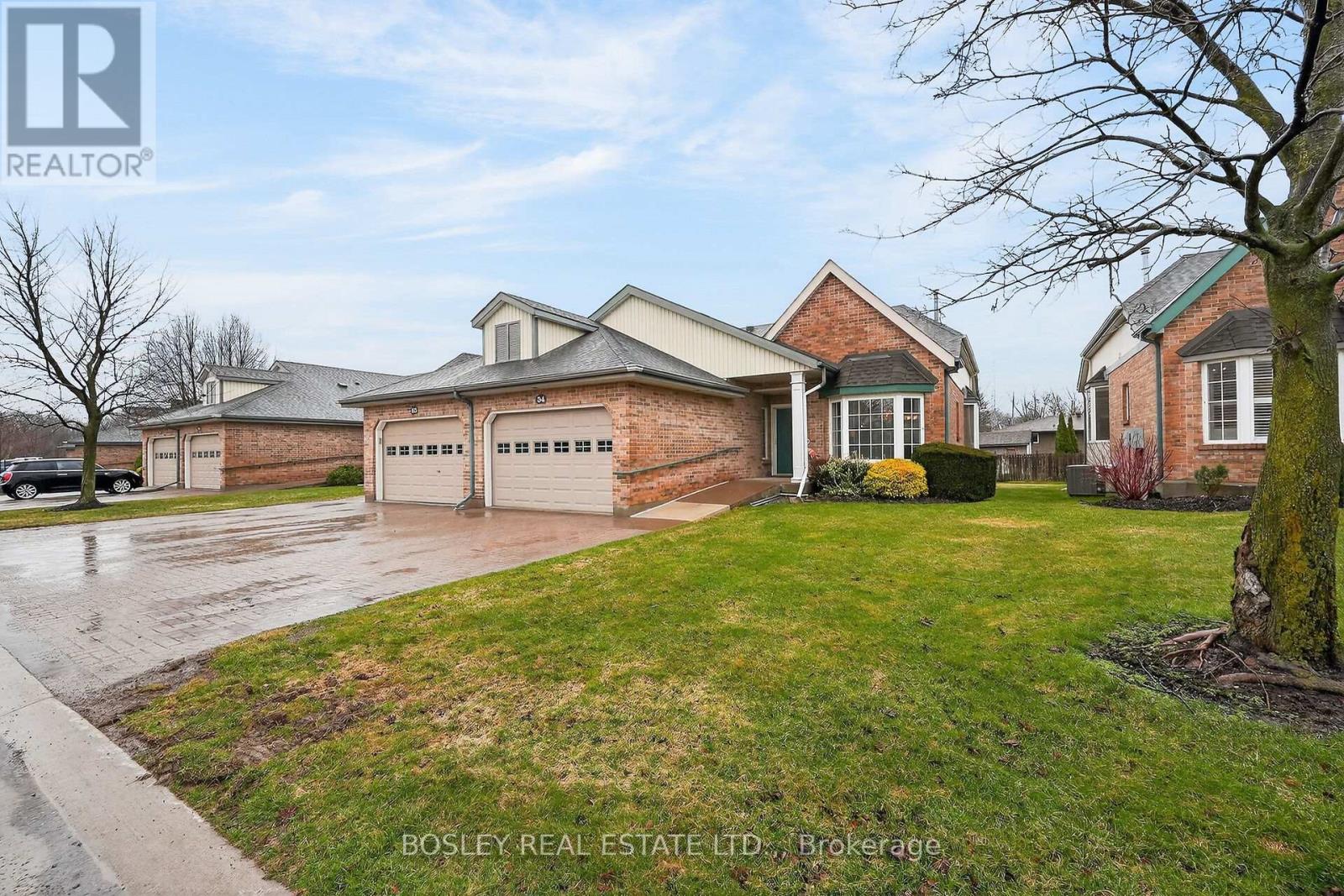 Townhouse at 34 - 121 GLEN MORRIS DRIVE, St. Catharines (Glendale/Glenridge)