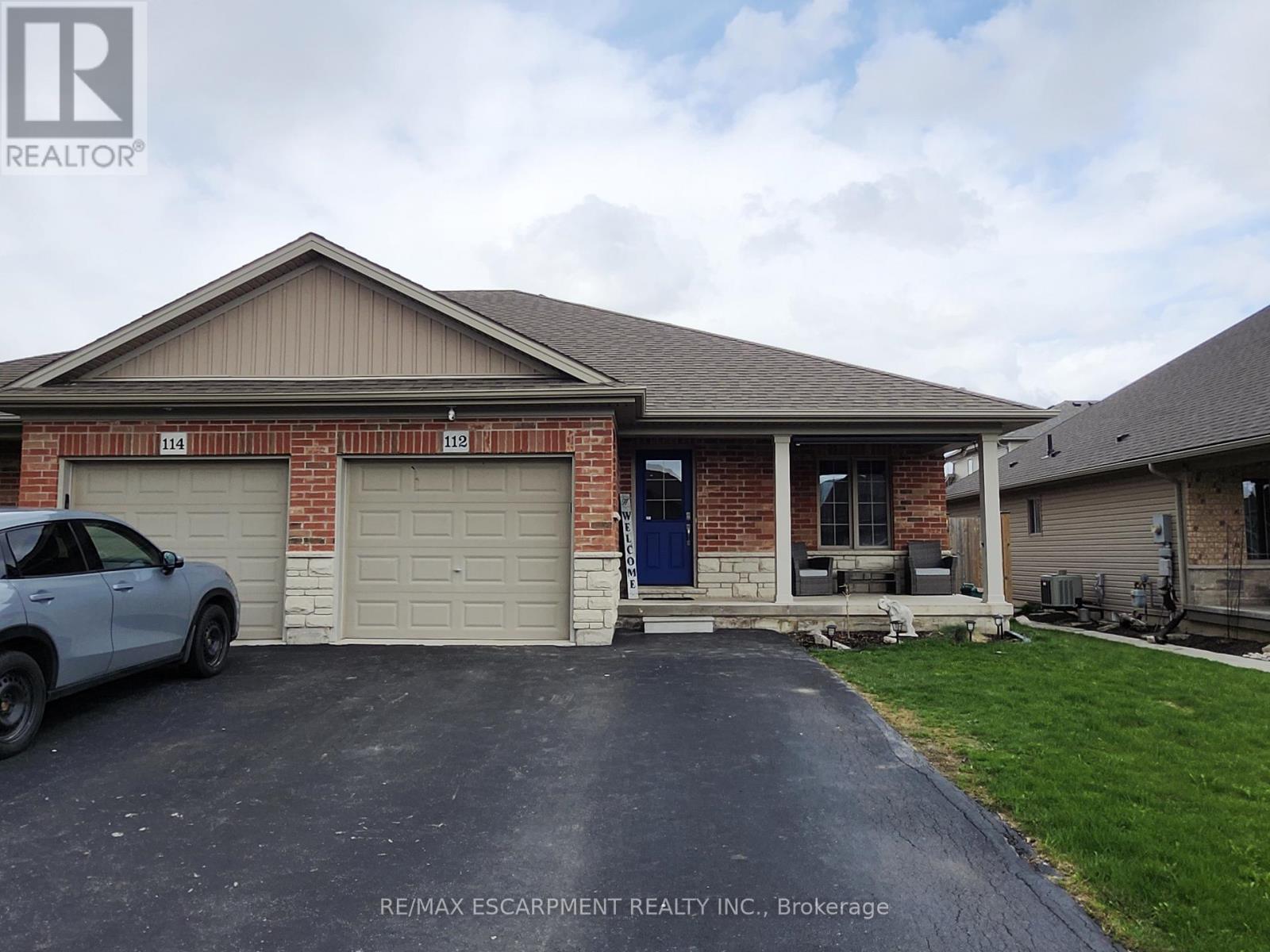 Semi-Detached/Link at 112 ANASTASIA BOULEVARD, West Lincoln (Smithville)