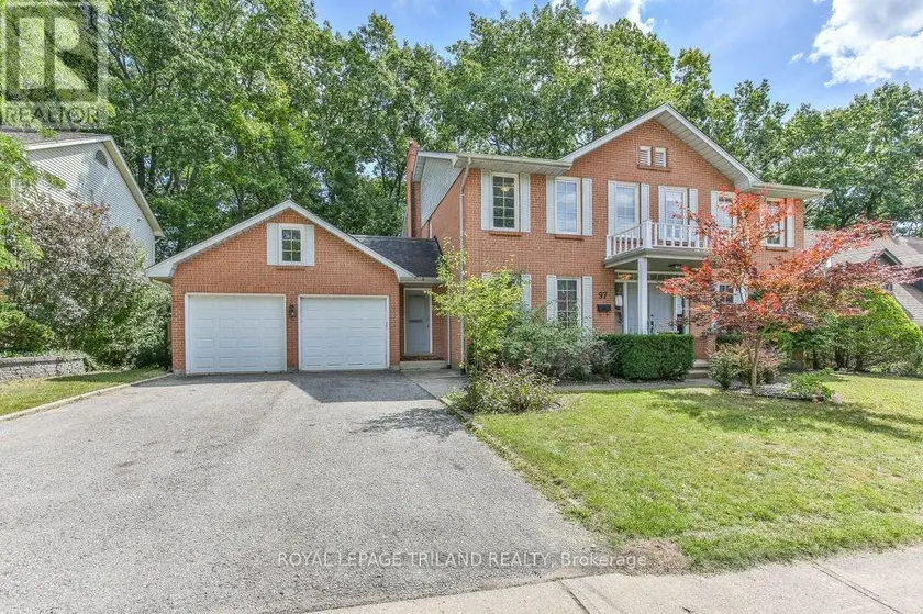 Detached at 97 TIMBER DRIVE, London South