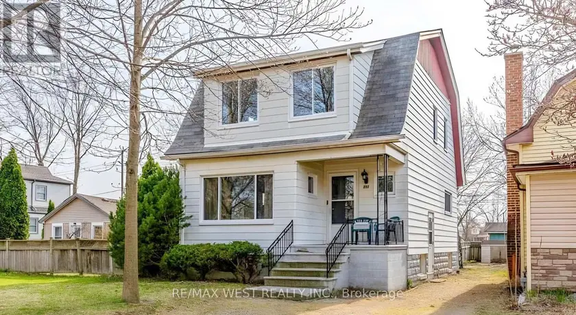 Detached at 959 WESTMINSTER BOULEVARD, Windsor
