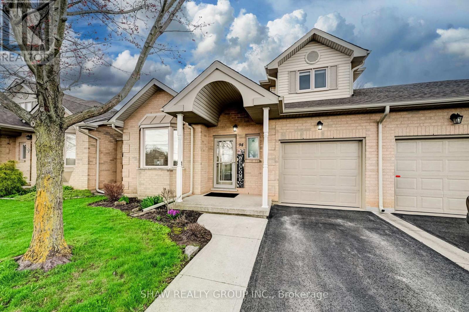 Townhouse at 44 - 94 GREENTRAIL DRIVE, Hamilton (Twenty Place)