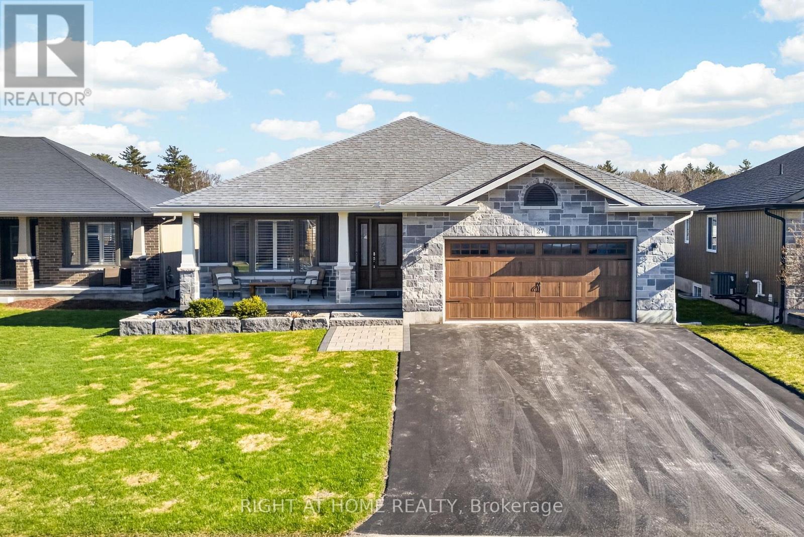 Detached at 27 WOODBURN DRIVE, Quinte West (Murray Ward)