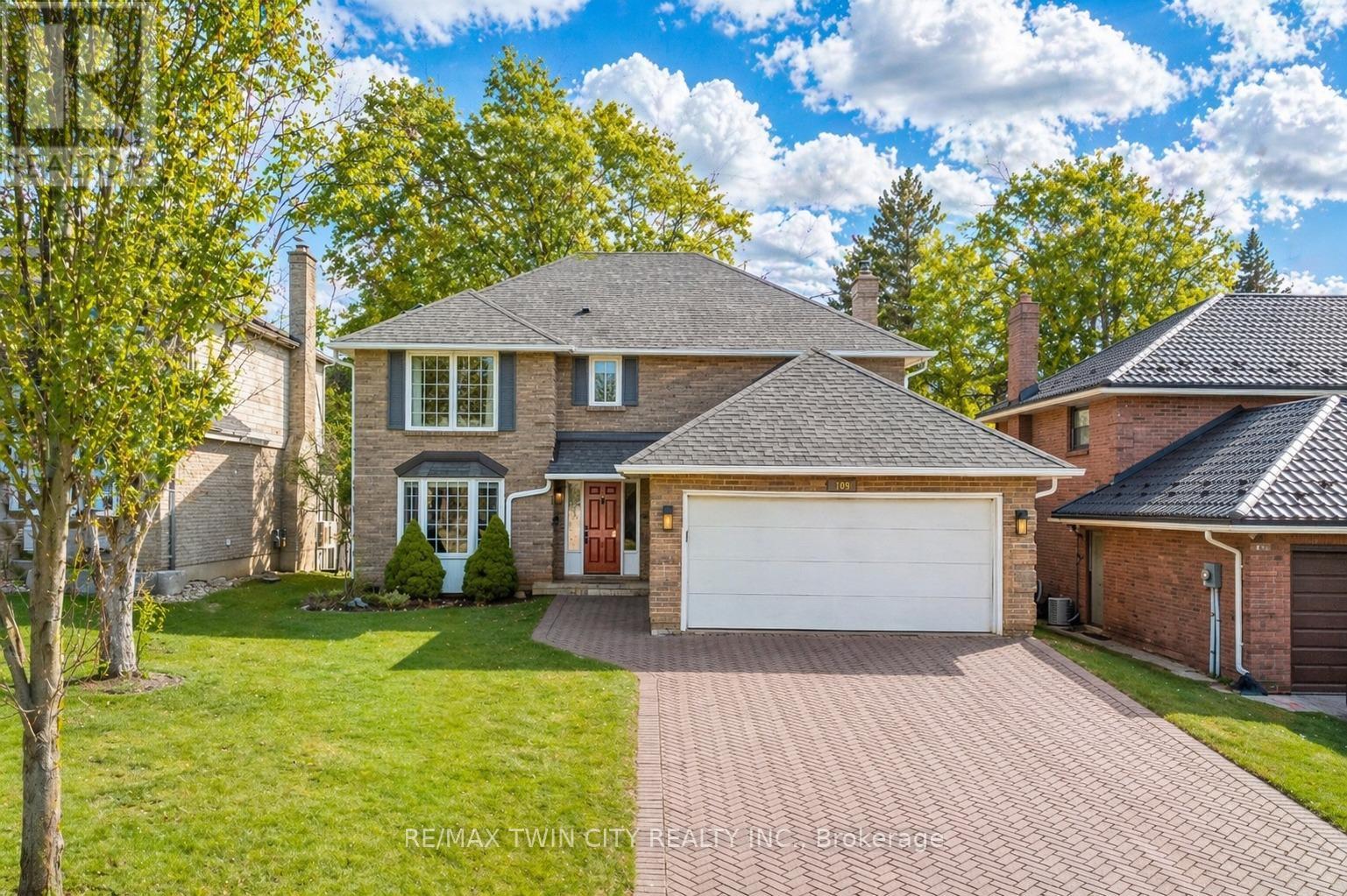 Detached at 109 ASHBERRY PLACE, Waterloo