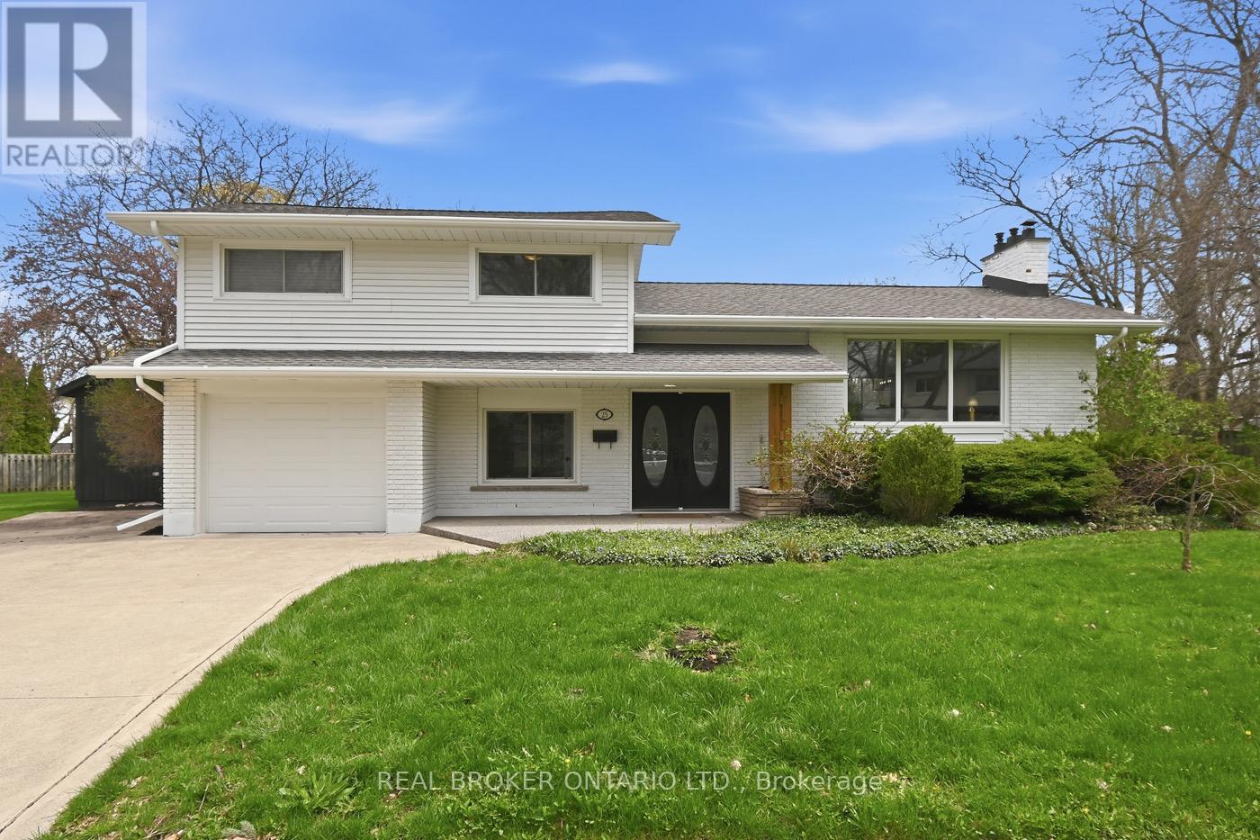 Detached at 25 VICTOR BOULEVARD, St. Catharines (Glendale/Glenridge)