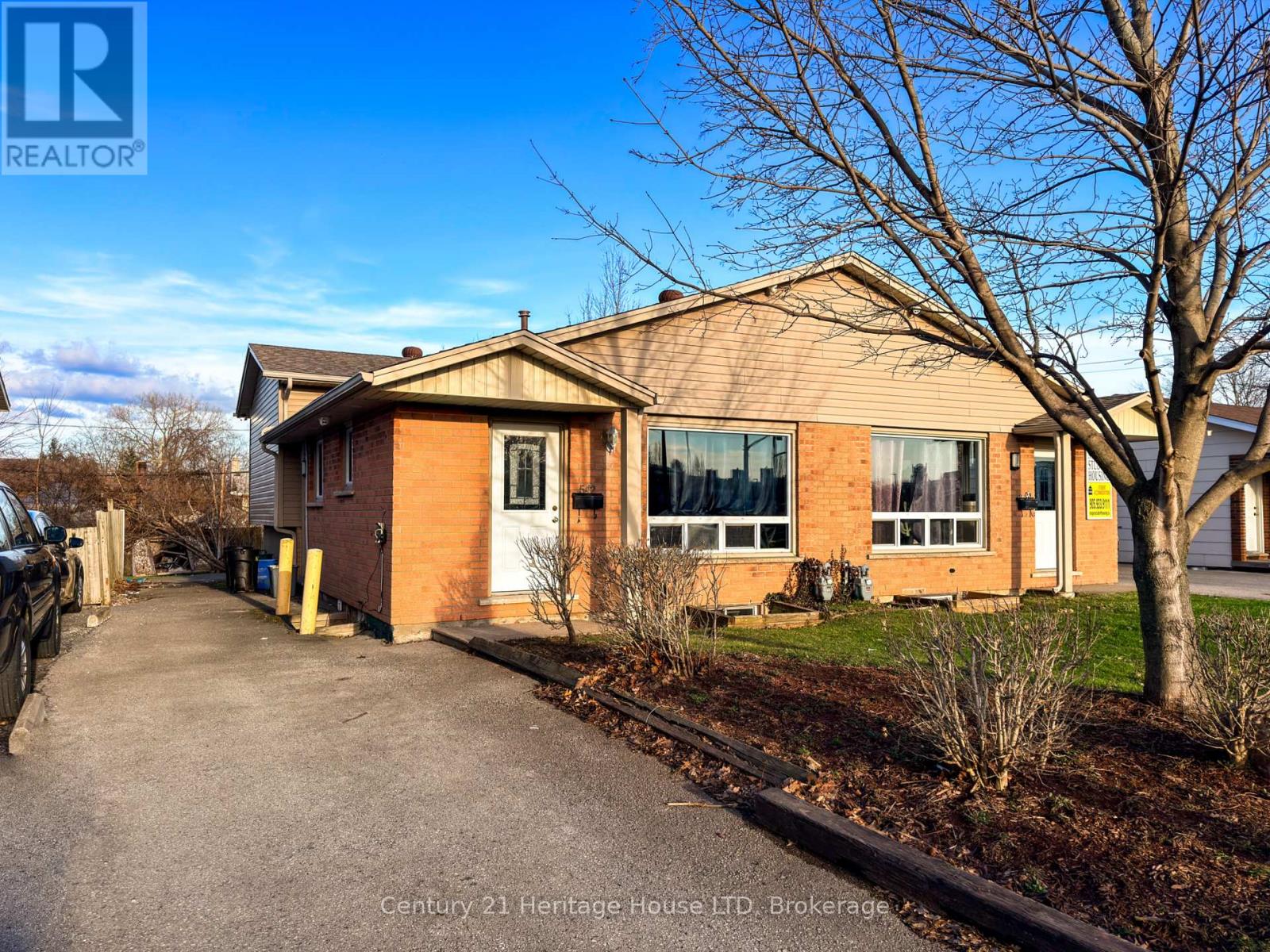 Semi-Detached/Link at 542 FIRST AVENUE N, Welland (N. Welland)