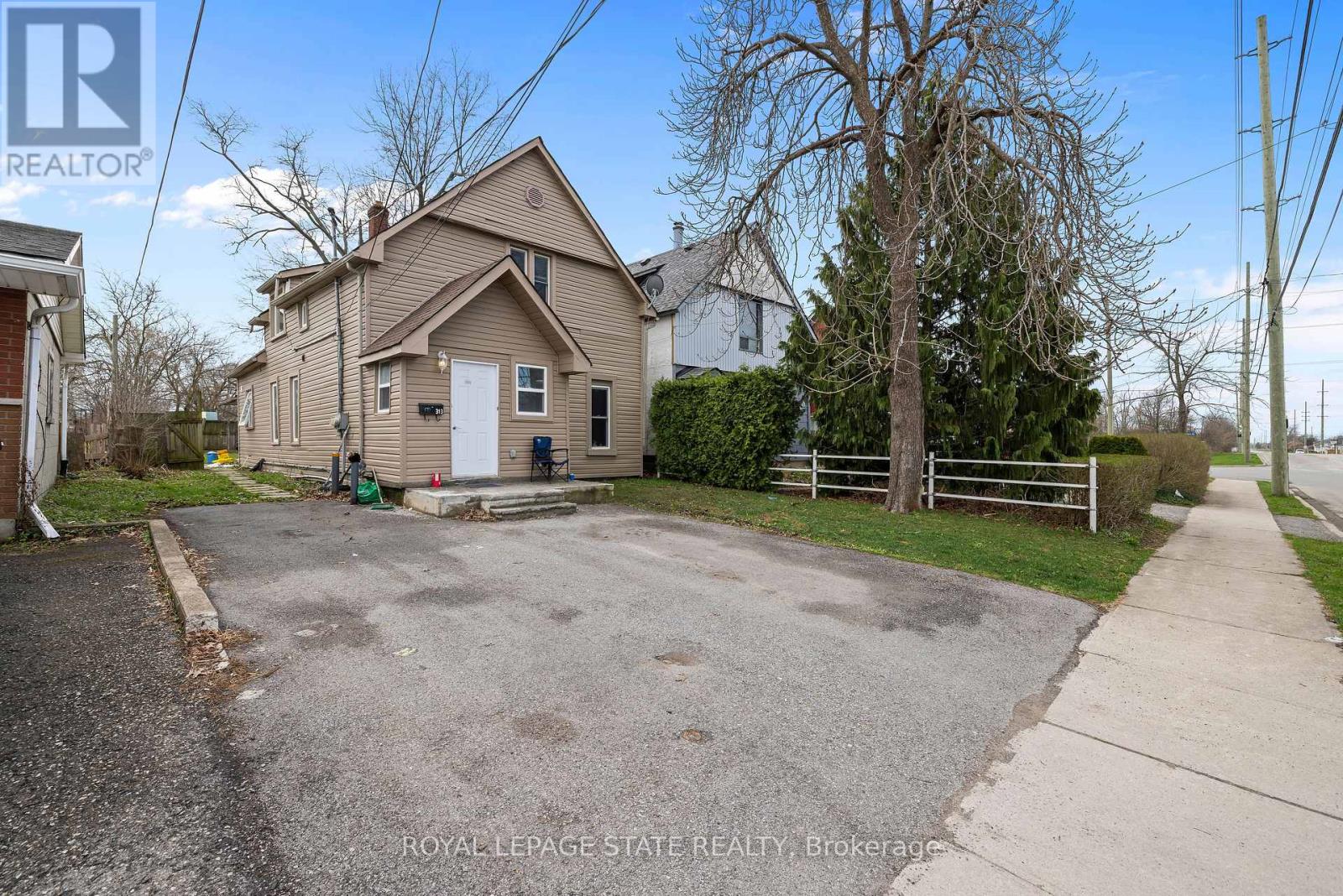 Multiplex at 313 GILMORE ROAD, Fort Erie (Central)