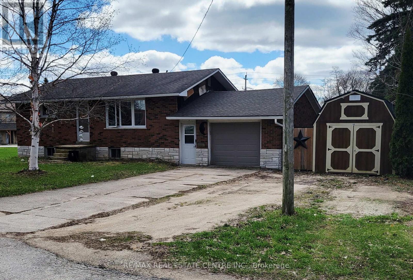 Detached at 127 HUNTER STREET, Grey Highlands