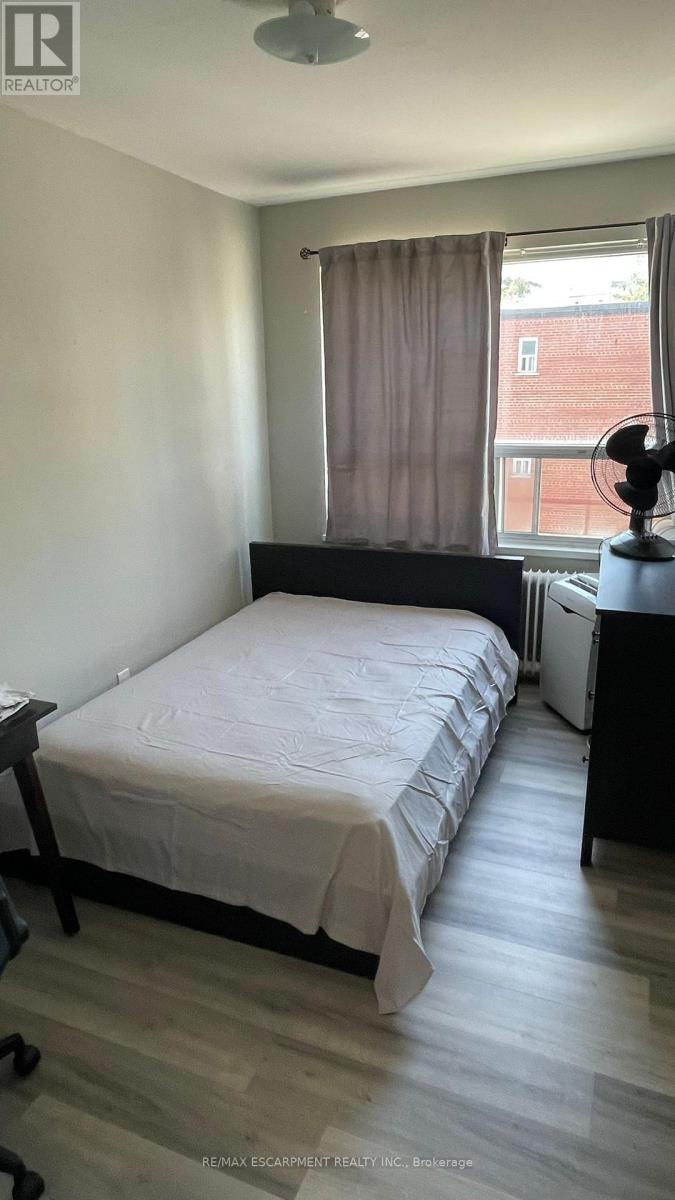 Apartment at 303 - 37 MERICOURT ROAD, Hamilton