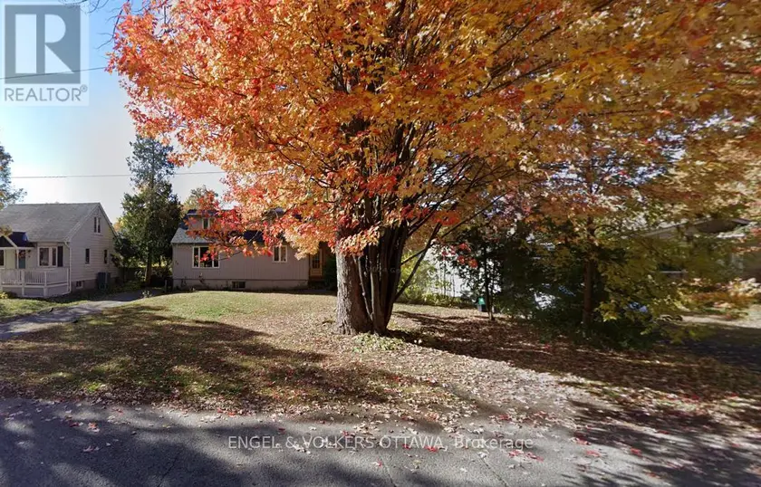 Detached at 72 SCRIVENS STREET, Ottawa