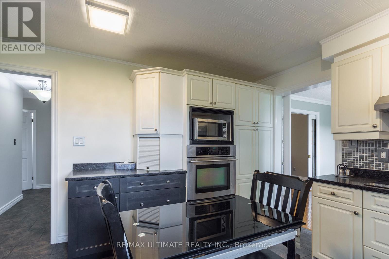 Detached at 34 BRIARWOOD CRES CRESCENT, Belleville
