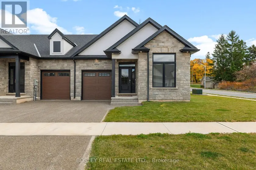 Townhouse at 512 ROYAL RIDGE DRIVE, Fort Erie
