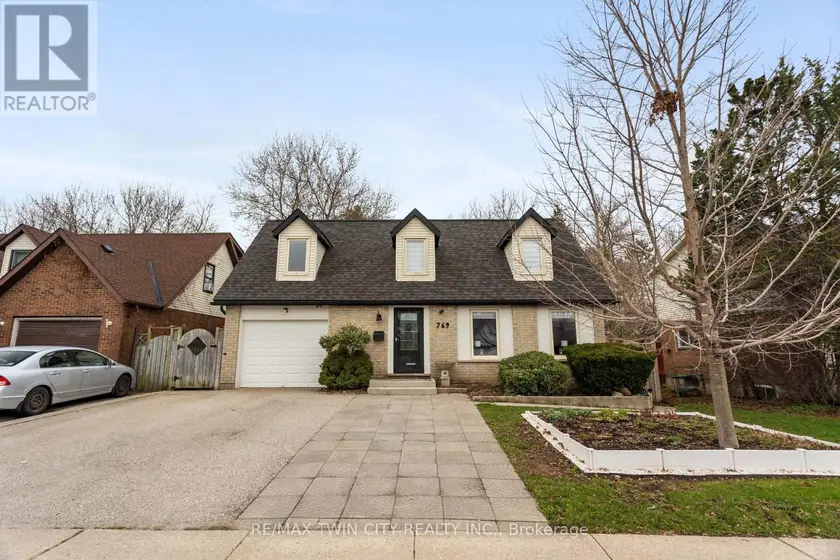 Detached at 769 SCOTTSDALE DRIVE, Guelph